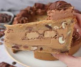 Kinder Bueno Cookie Pie