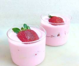 Strawberry Custard